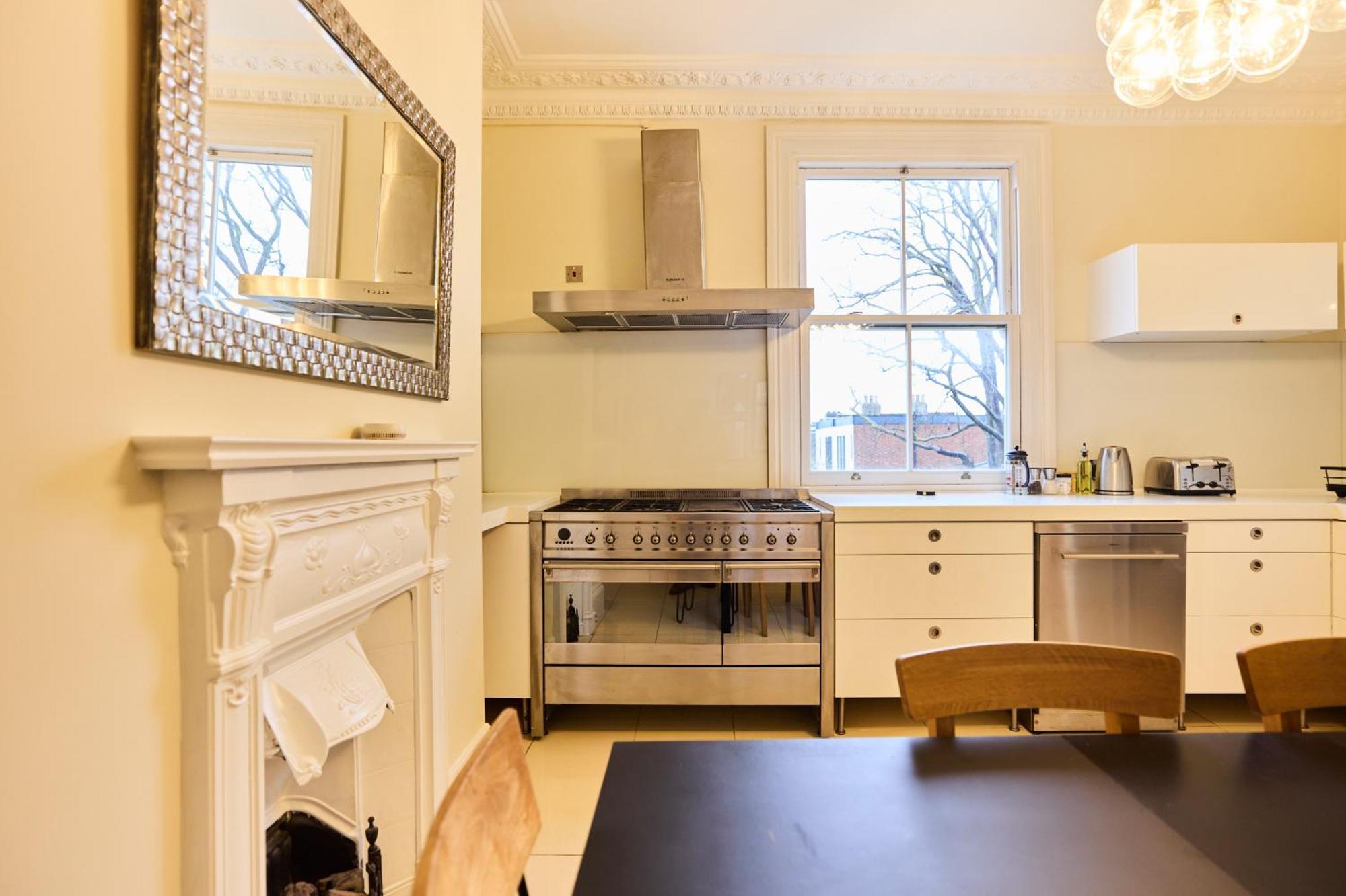 런던 The Peckham Hideaway - Bright 3Bdr Flat 아파트 외부 사진